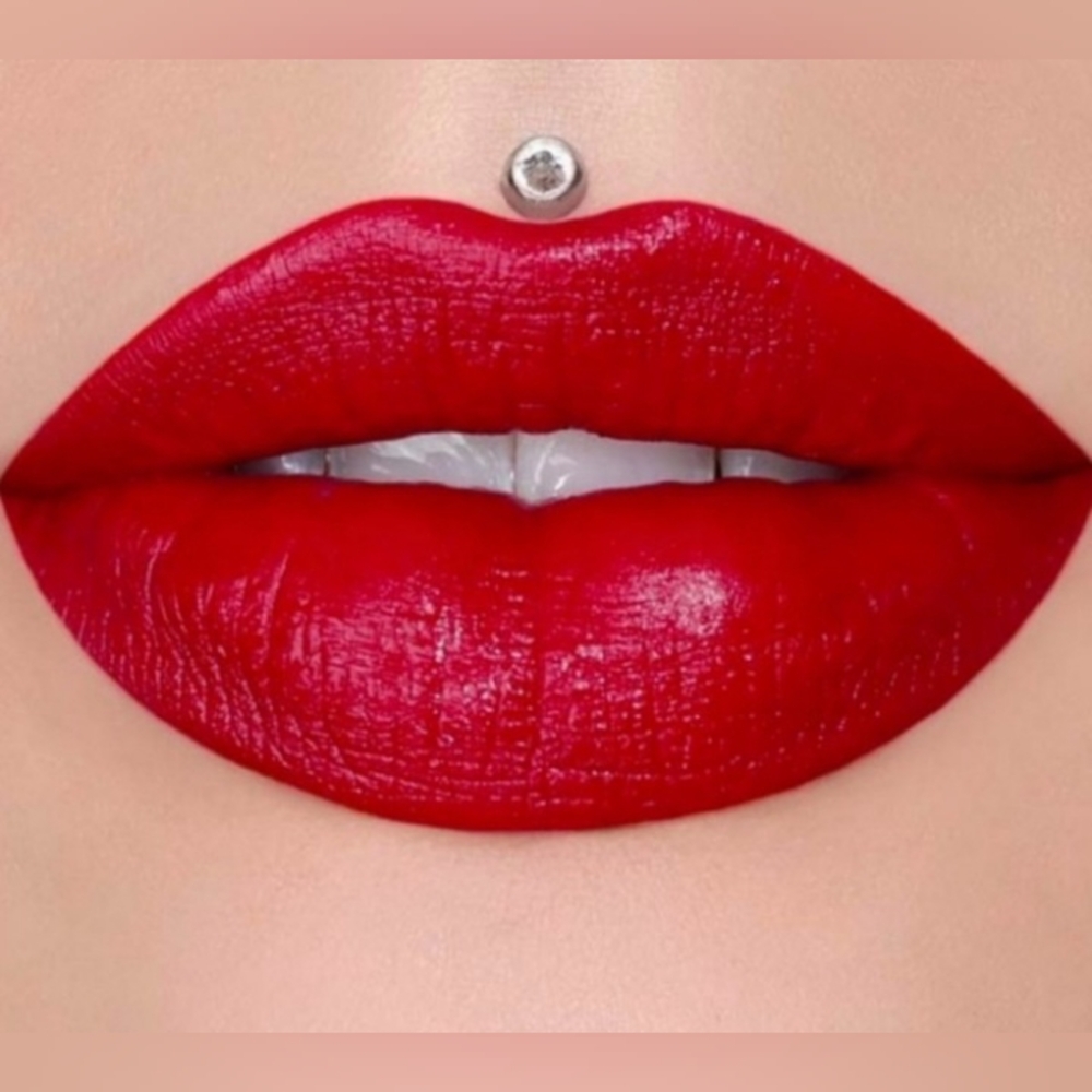 Jeffree Star Velour Lipstick
